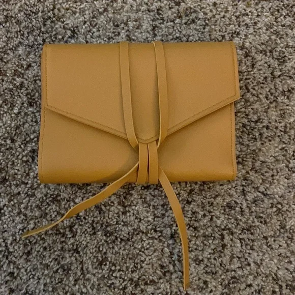 Glass Ladder And Co Katherine Vegan Leather Tech Organizer Roll - Picture 2 of 13